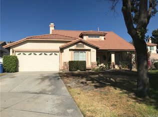 2512 W Dawnview Dr, Rialto, CA 92377