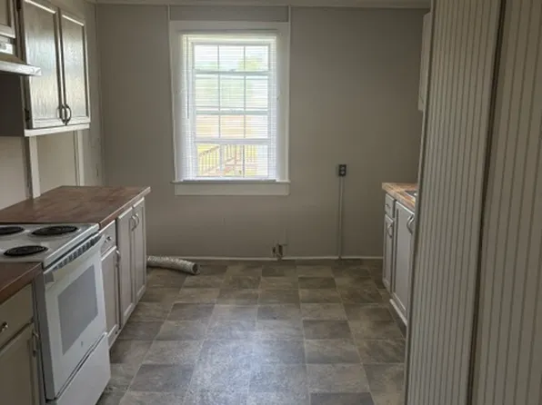366 Perrytown Rd #4, Warrenton, NC 27589