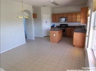 1114 7th Tee Vis, San Antonio, TX 78221