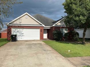 305 Manchester Ln, Byron, GA 31008
