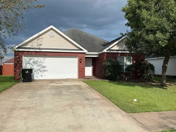 305 Manchester Ln, Byron, GA 31008