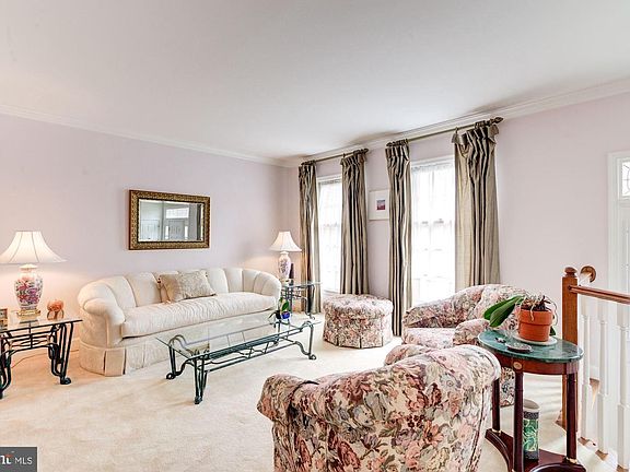 4th image of 6816 McLean Province Cir