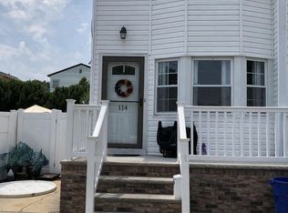 114 Labau Ave, Staten Island, NY 10301