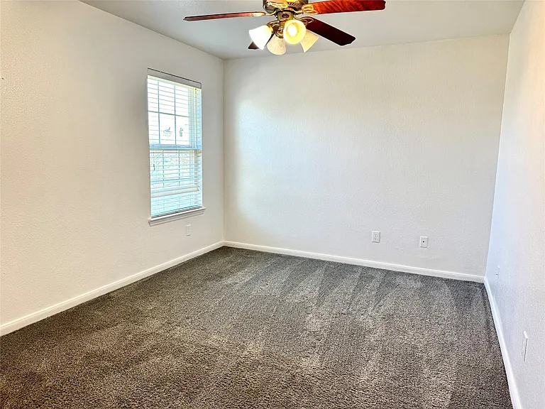8435 Resada Park Ln — Photo 18