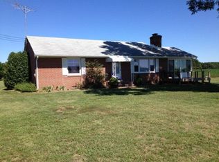 1308 Mothershead Neck Rd, Farnham, VA 22460