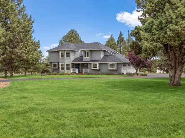 22055 White Peaks Dr, Bend, OR 97702