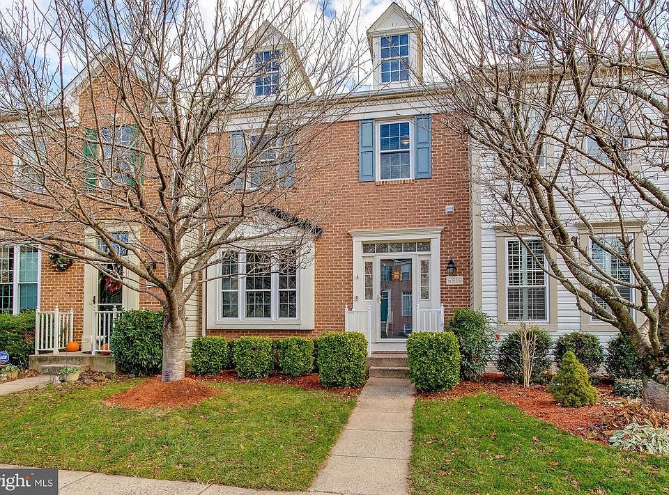 1st image of 6819 Cedar Loch Ct