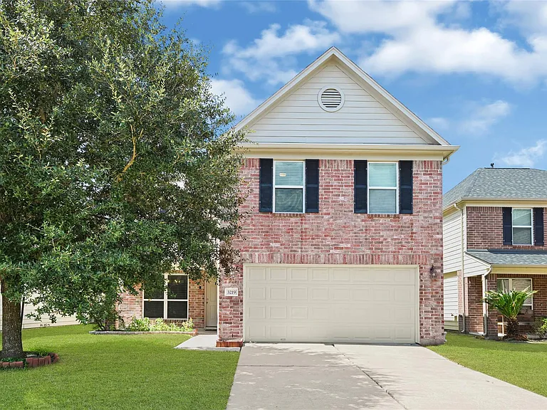 3219 Zephyr Glen Way — Photo 1