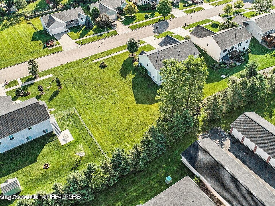1st image of 974 Franklin Farm Dr