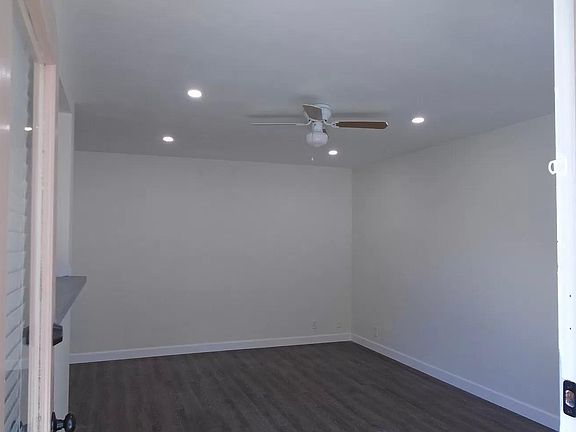3rd image of 5151 1/2 E Carson St #90808