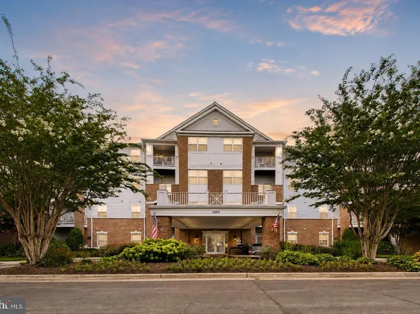 2604 Chapel Lake Dr APT 202, Gambrills, MD 21054