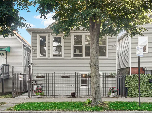 4425 W Carroll Ave, Chicago, IL 60624