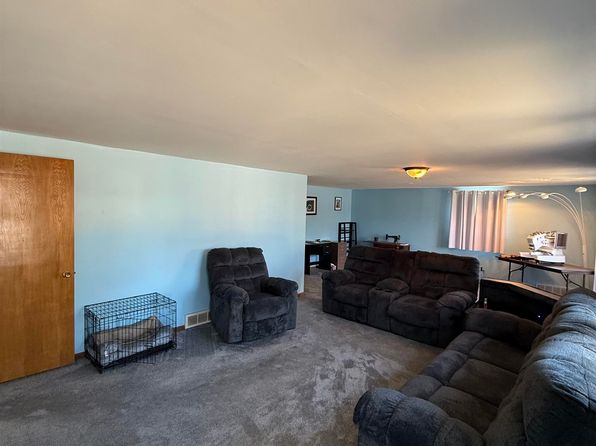 1015 Locust St, La Crosse, KS 67548