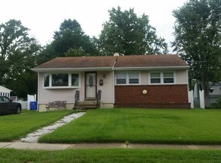 410 Delview Ln, Delanco, NJ 08075