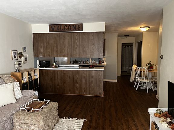 4th image of 2713 Thomas Dr #11338561
