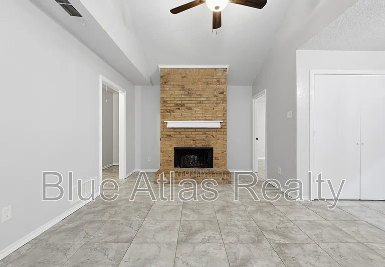 711 Penn Pl — Photo 3
