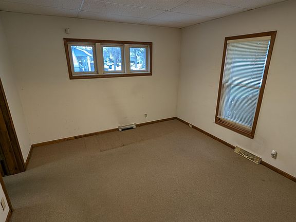 4th image of 2721 Mishawaka Ave