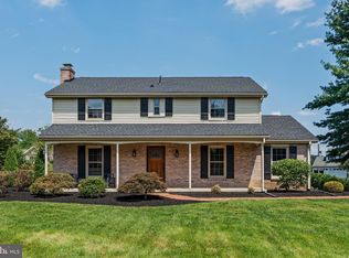 2025 Robindale Ave, Lancaster, PA 17601