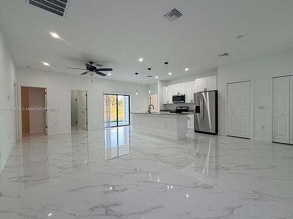 3rd image of 2706 72nd St W #2706