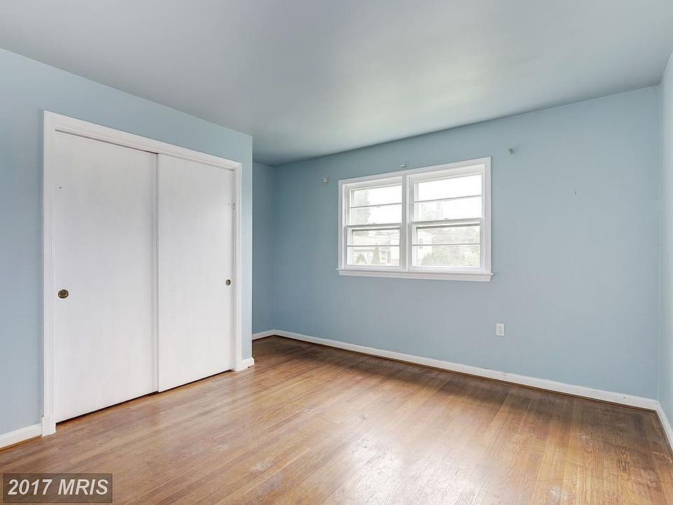 1st image of 2702 Hughes Rd