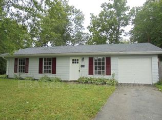 108 Woodview Dr, Wilmington, OH 45177