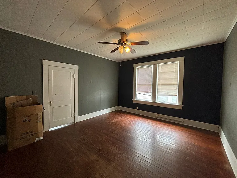 425 Atkins Ave — Photo 10