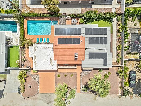 3rd image of 377 Cabrillo Rd