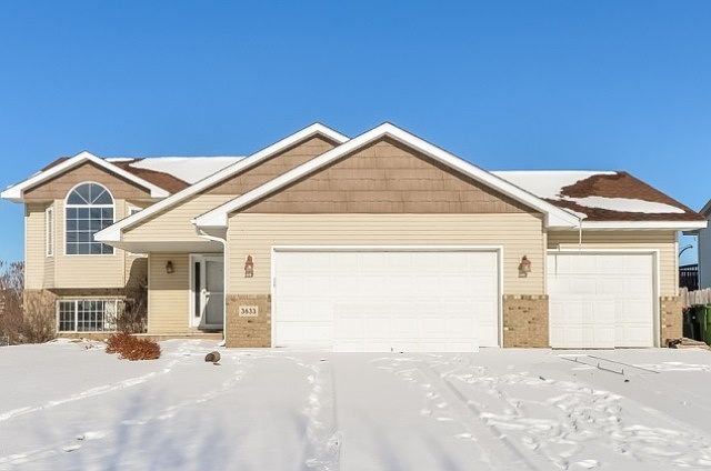 1st image of 3633 Brentwood Dr