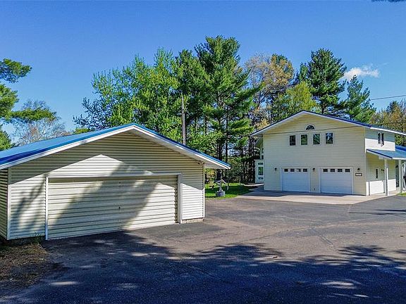 4th image of 19524 74th Avenue