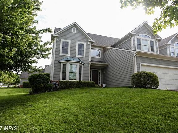 2nd image of 15 Old Granary Ct