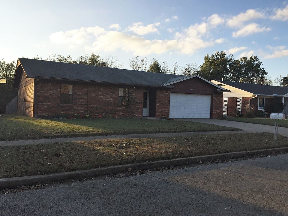 1st image of 1840 Southridge Dr