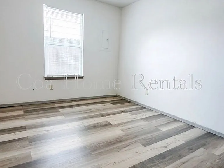 1249 N Minnesota Ave — Photo 9