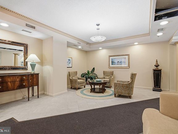 4th image of 14805 Pennfield Cir APT 304