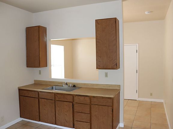 4th image of 258 N 5th St