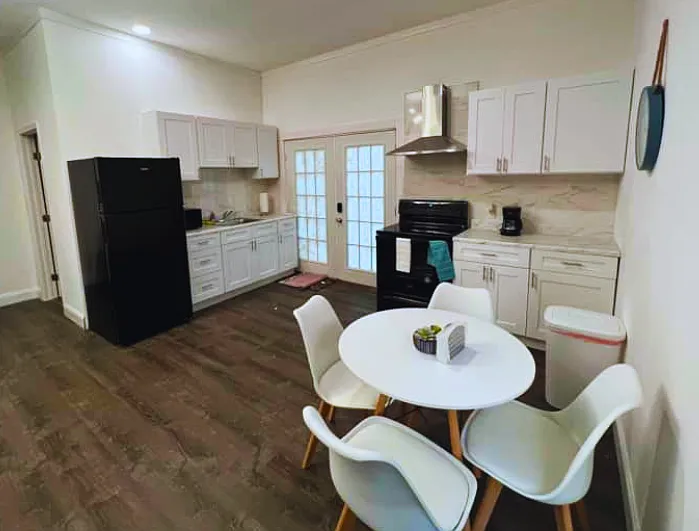 204 Longfellow Blvd — Photo 3