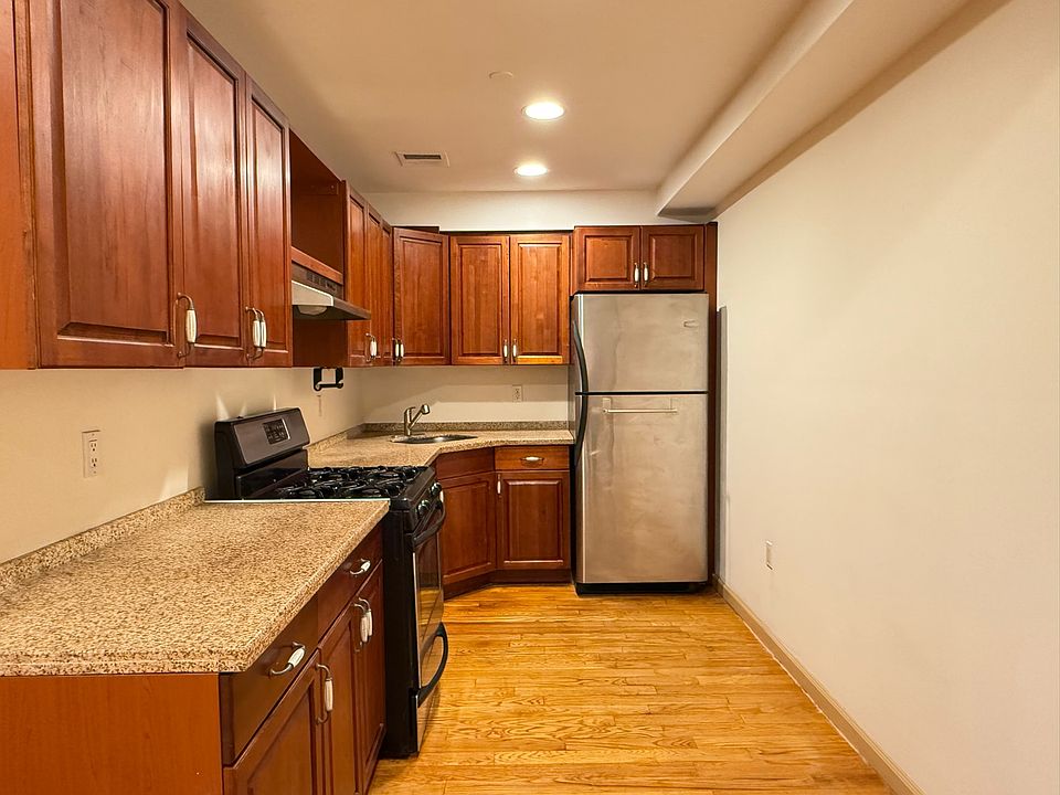 1st image of 5828 44th Ave APT 11G