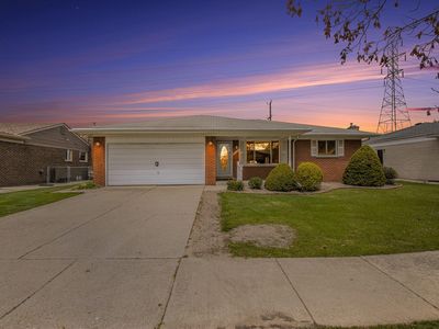 22436 Provincial St, Woodhaven, MI, 48183