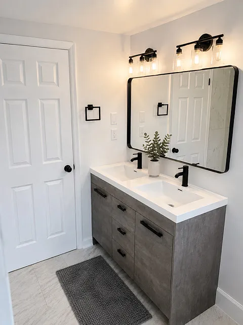 6 bed, 1776 sqft, $2,600 — Photo 4