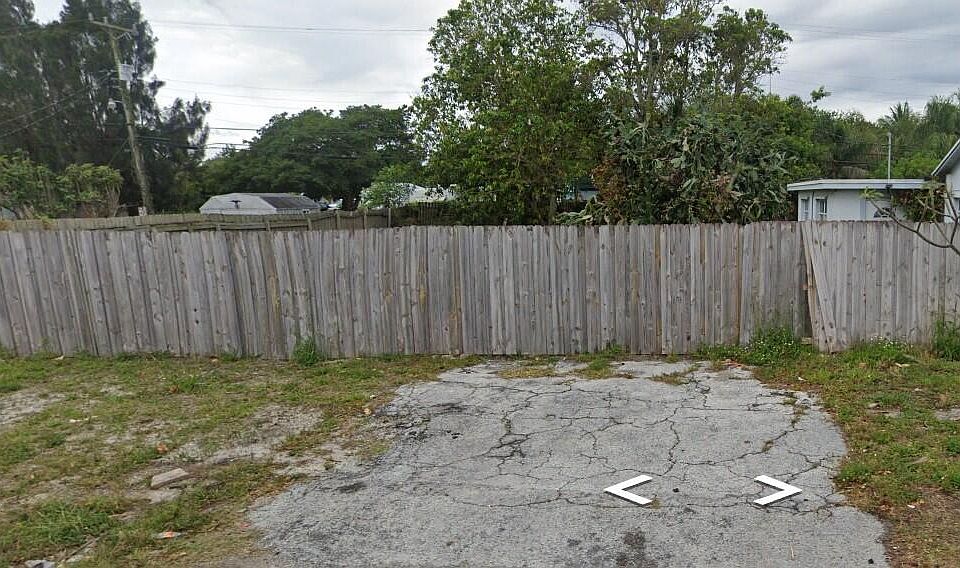 2nd image of 7937 Coral Street