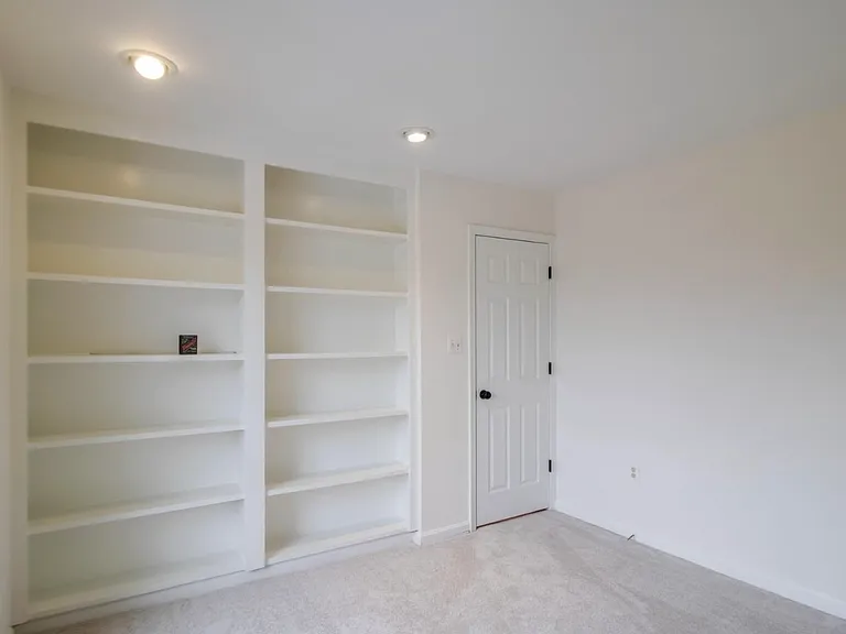4100 Ulster Rd — Photo 14