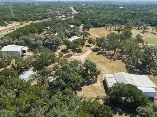 100 Burnett Ranch Rd, Wimberley, TX 78676