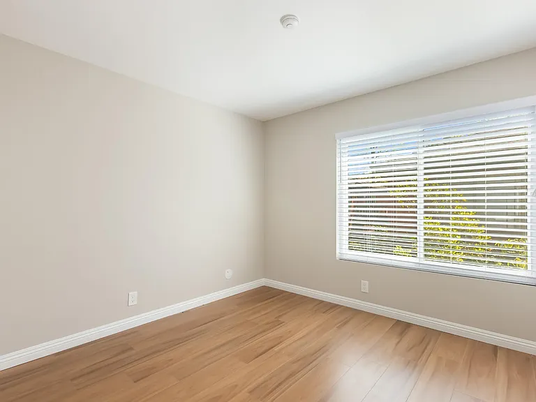 4635 Maytime Ln — Photo 36