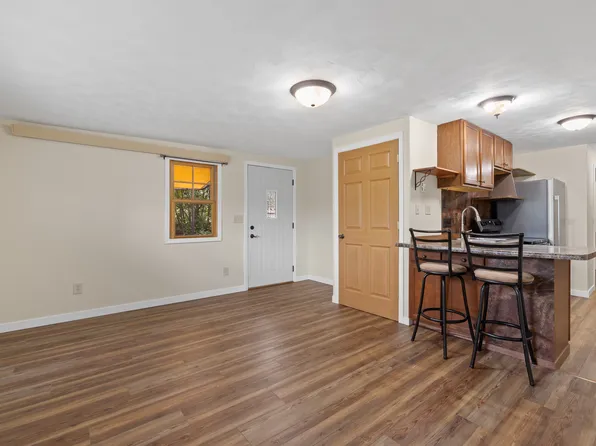 233 1/2 E Saint Charles St, Rapid City, SD 57701
