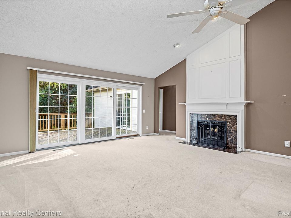 39626 Glenview Ct, photo 11