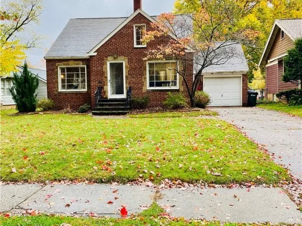 4559 W 228th St, Fairview Park, OH 44126