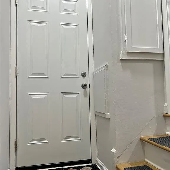 310 Albany St — Photo 26
