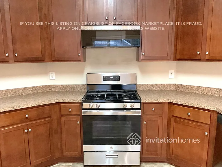 3170 Goldmist Dr — Photo 5
