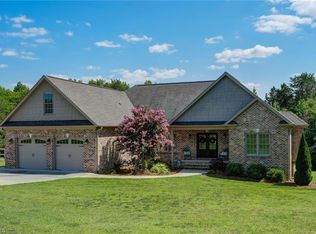 4990 Sartin Rd, Burlington, NC 27217