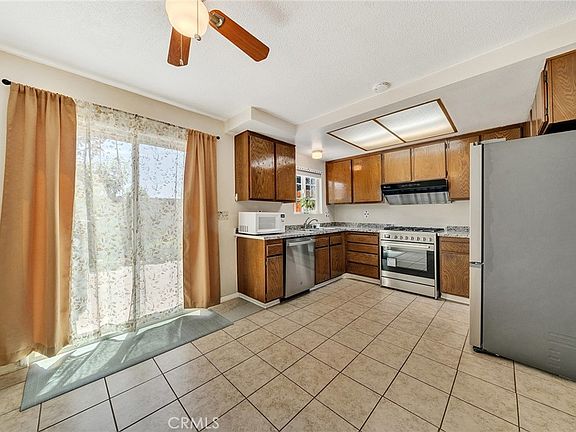 4th image of 2564 Colgate Way