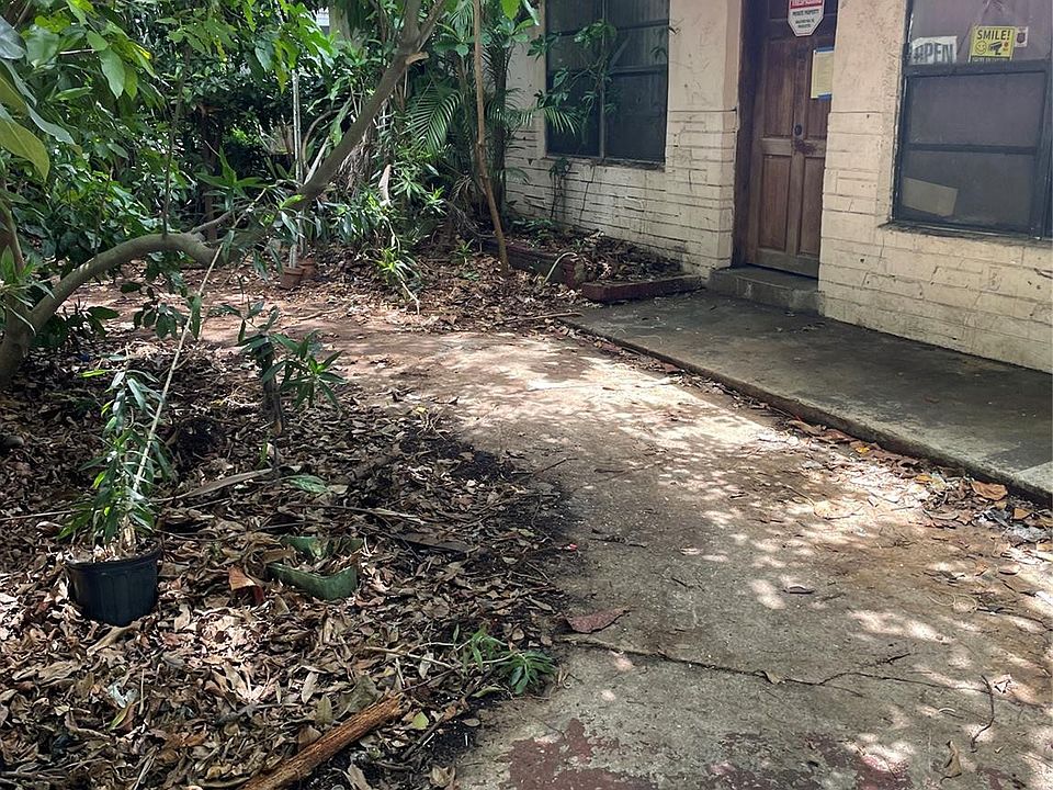 1st image of 4114 SW 49th Court